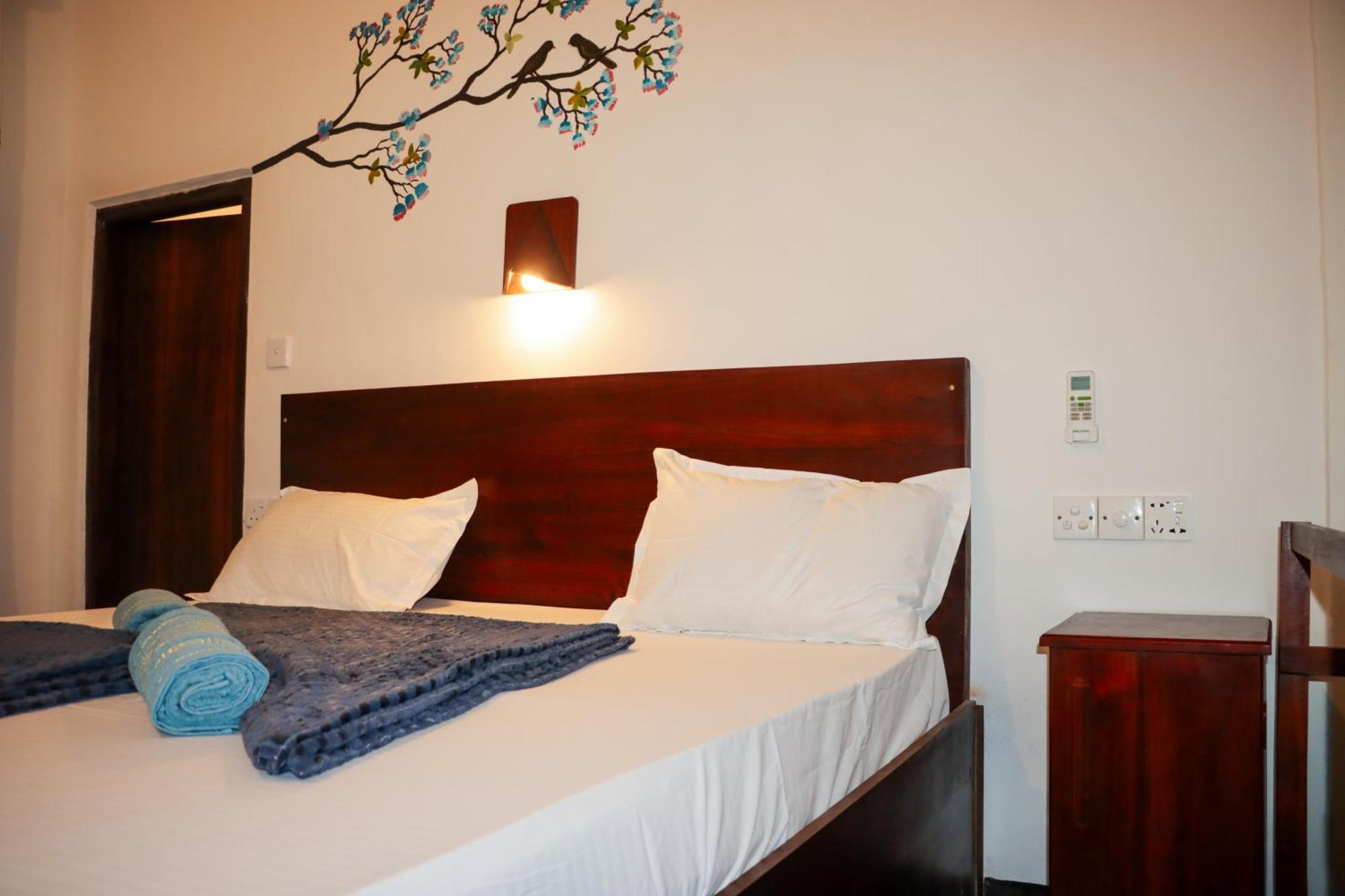 Surfers Park Arugambay Bed and Breakfast Arugam Bay Buitenkant foto