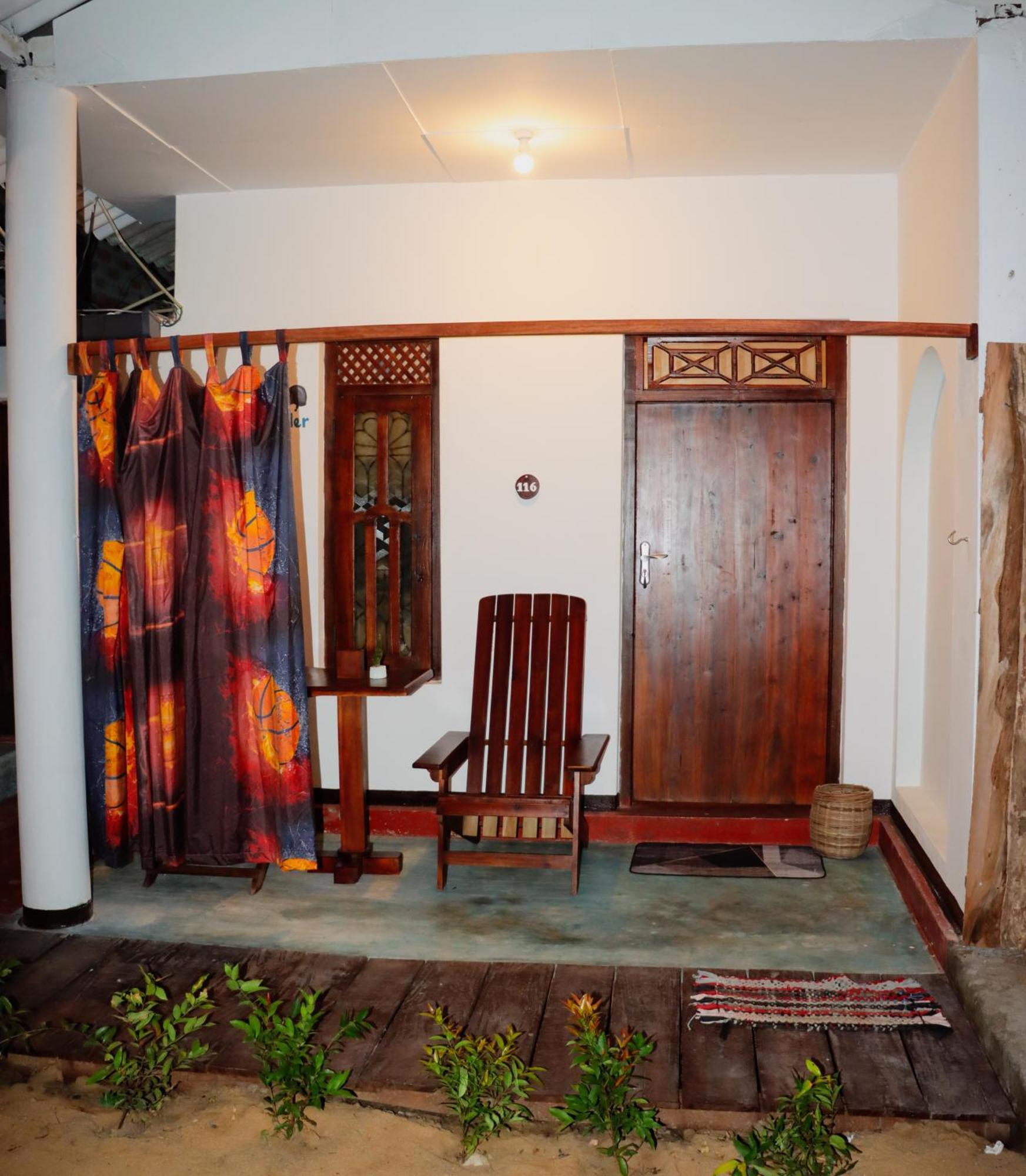 Surfers Park Arugambay Bed and Breakfast Arugam Bay Buitenkant foto