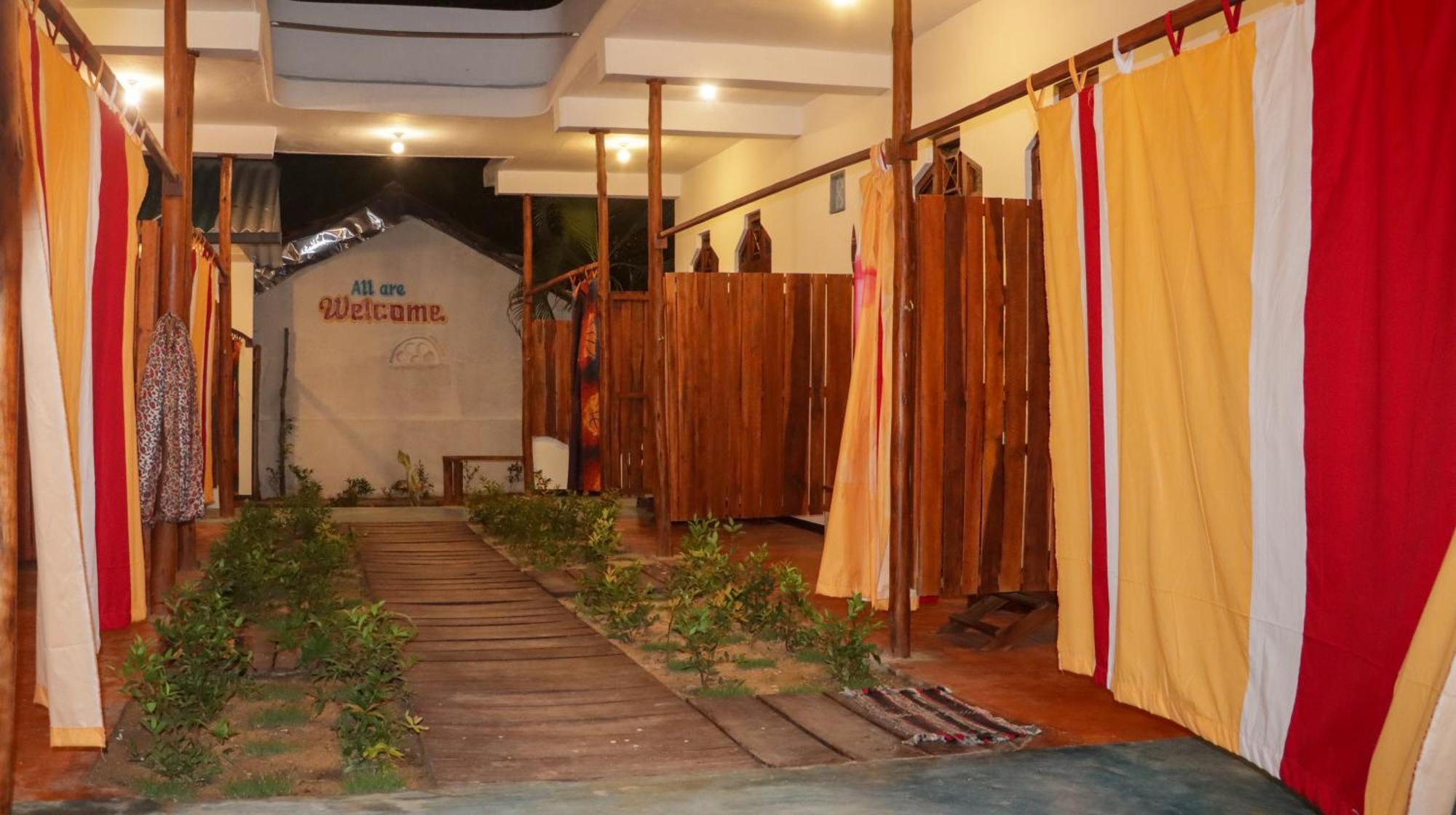 Surfers Park Arugambay Bed and Breakfast Arugam Bay Buitenkant foto