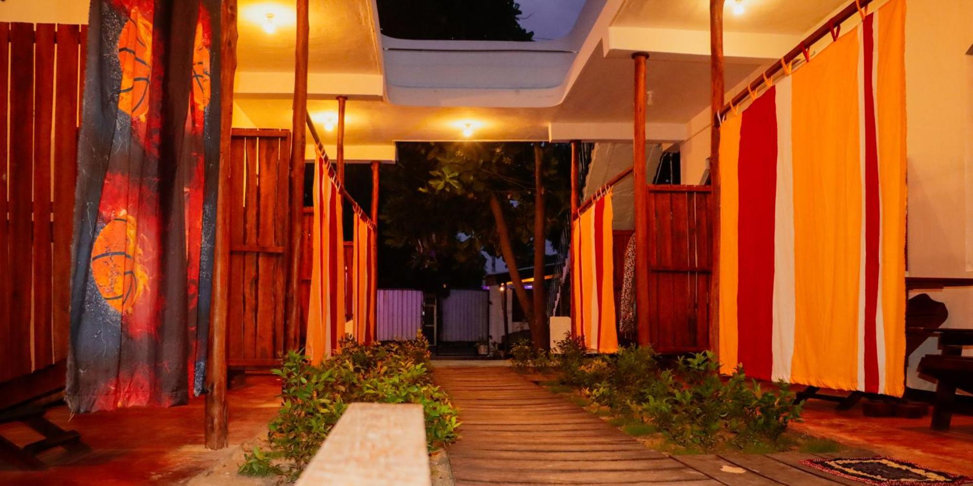 Surfers Park Arugambay Bed and Breakfast Arugam Bay Buitenkant foto